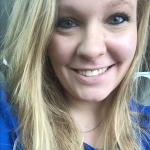 Meet your Posher, Collette